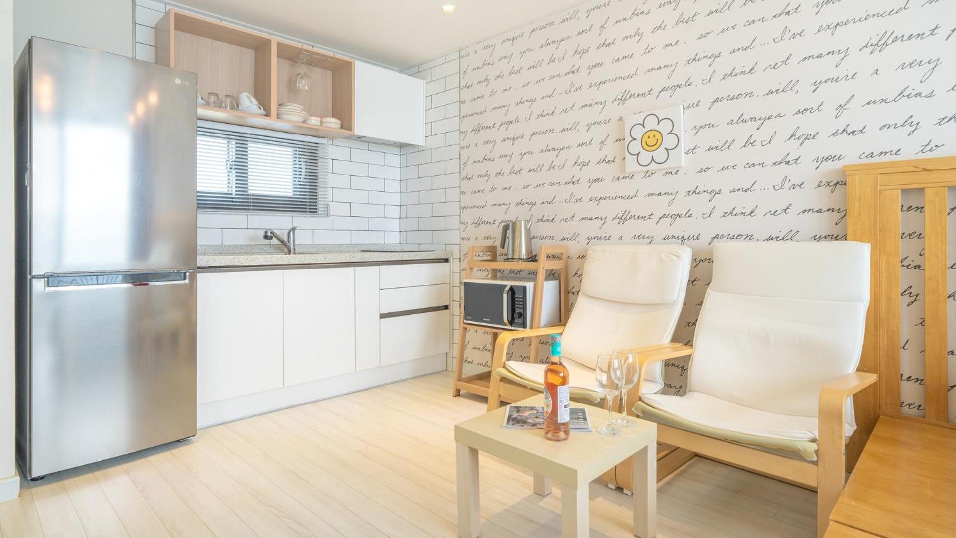 Goseong Littlesquare Oceanview Pension Стая снимка