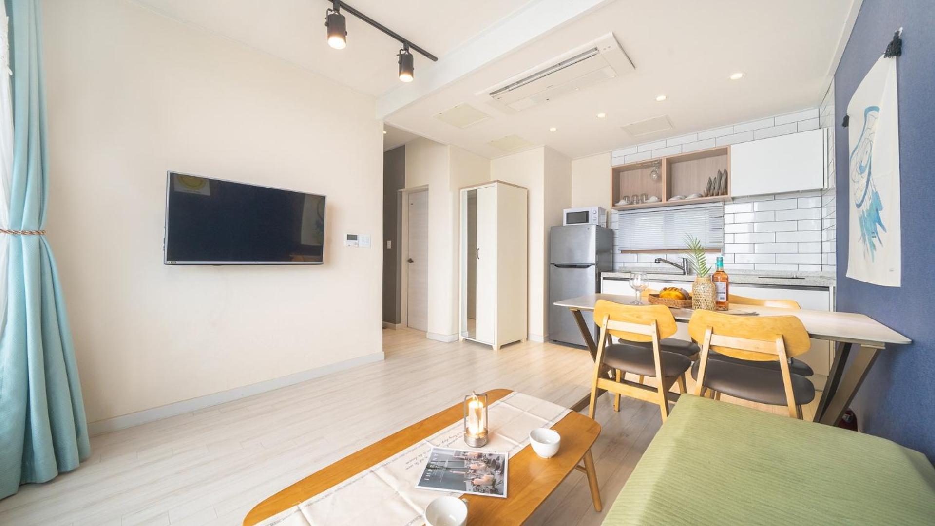 Goseong Littlesquare Oceanview Pension Стая снимка