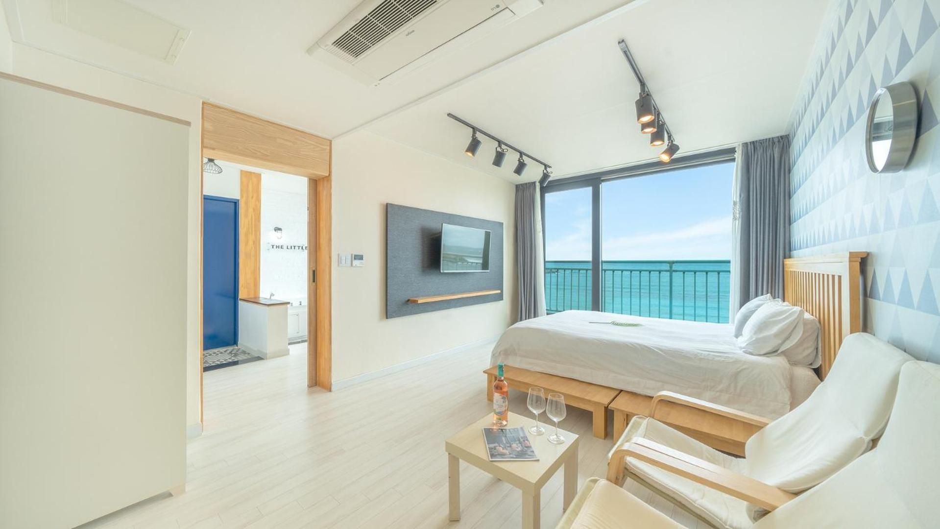 Goseong Littlesquare Oceanview Pension Стая снимка